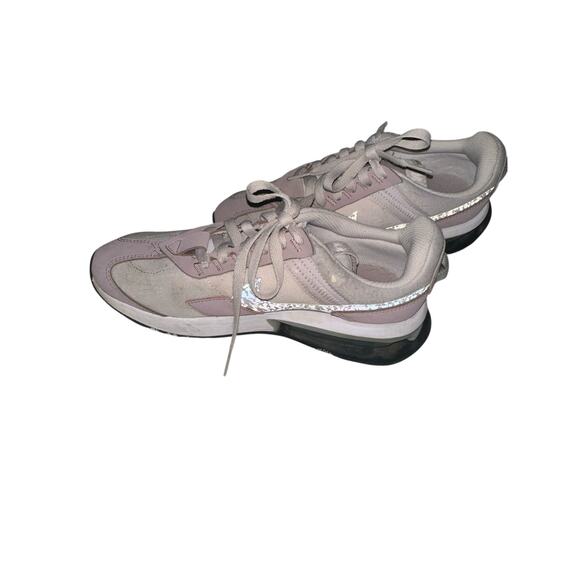 Nike Air Max Women’s Sneakers Size 7 — Pre-Owned - Picture 7 of 9
